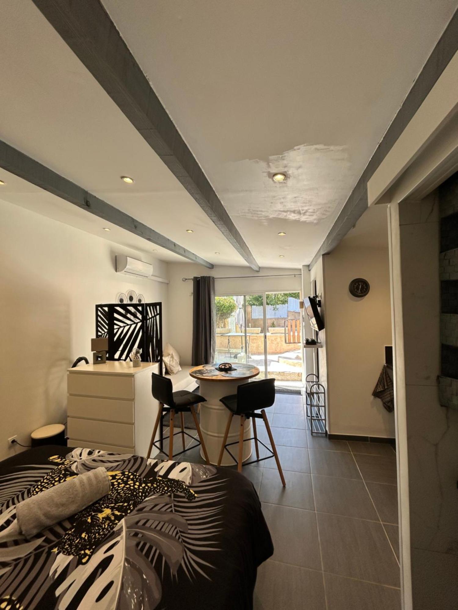 Studio Dans Residence Taradeau Buitenkant foto