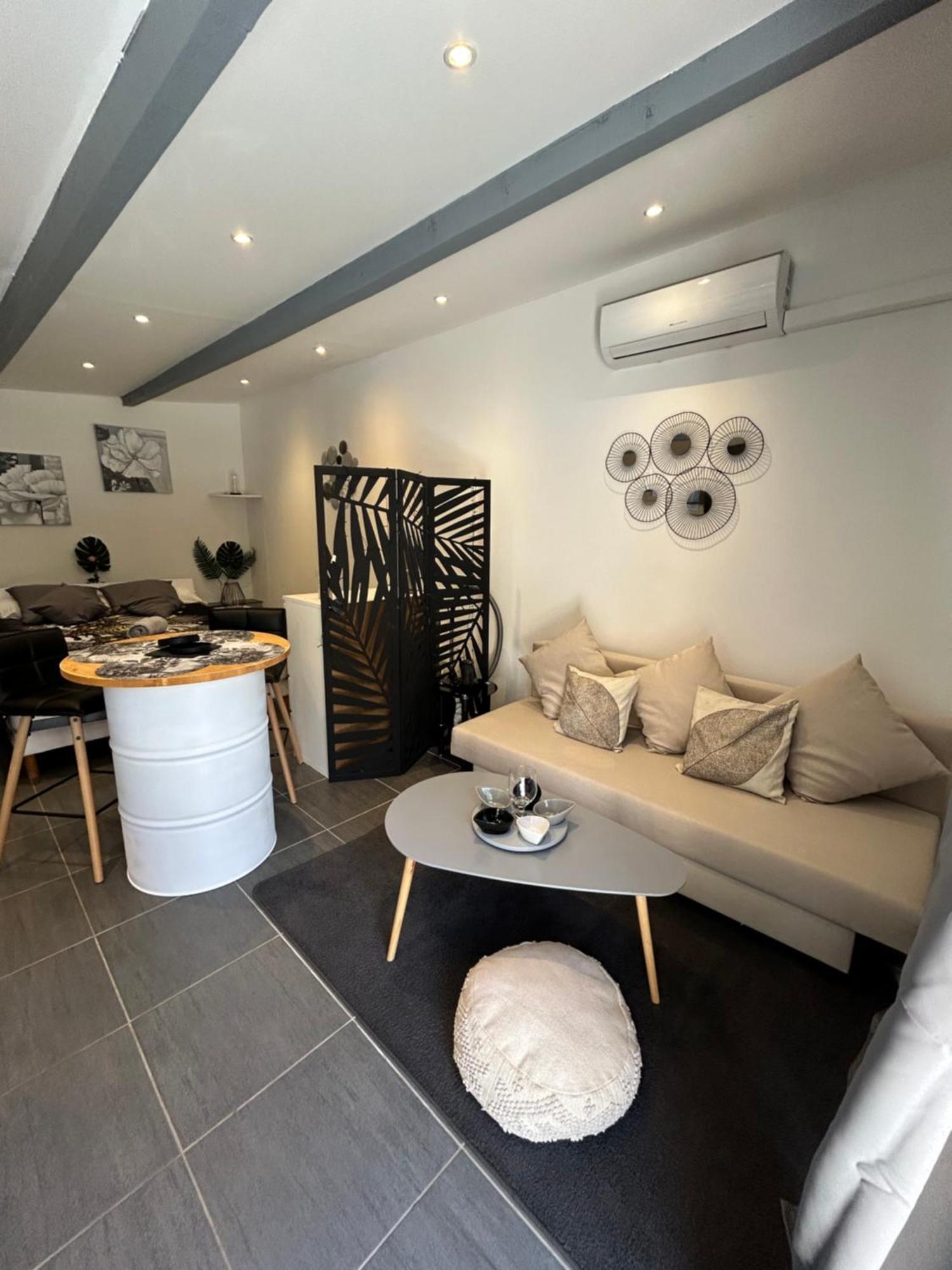 Studio Dans Residence Taradeau Buitenkant foto